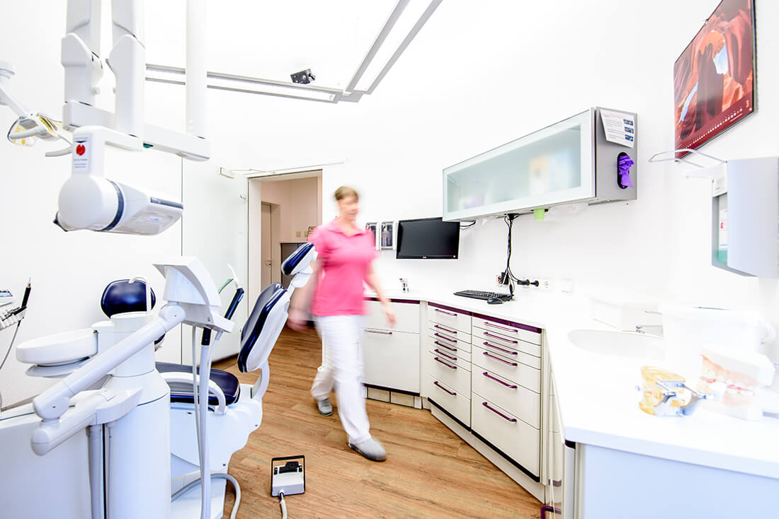 Zahnarzt Remscheid - Waldau - Behandlungszimmer der Praxis